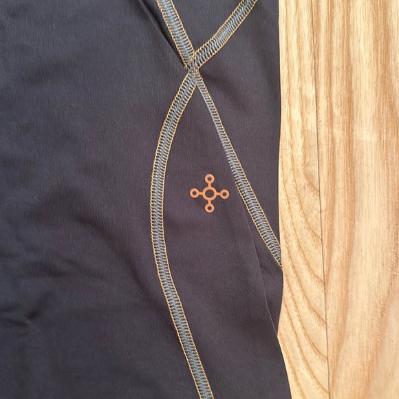 Tommie Copper men’s Velocity Running Short Sleeve Crew Active Fit - Black medium - Picture 4 of 6